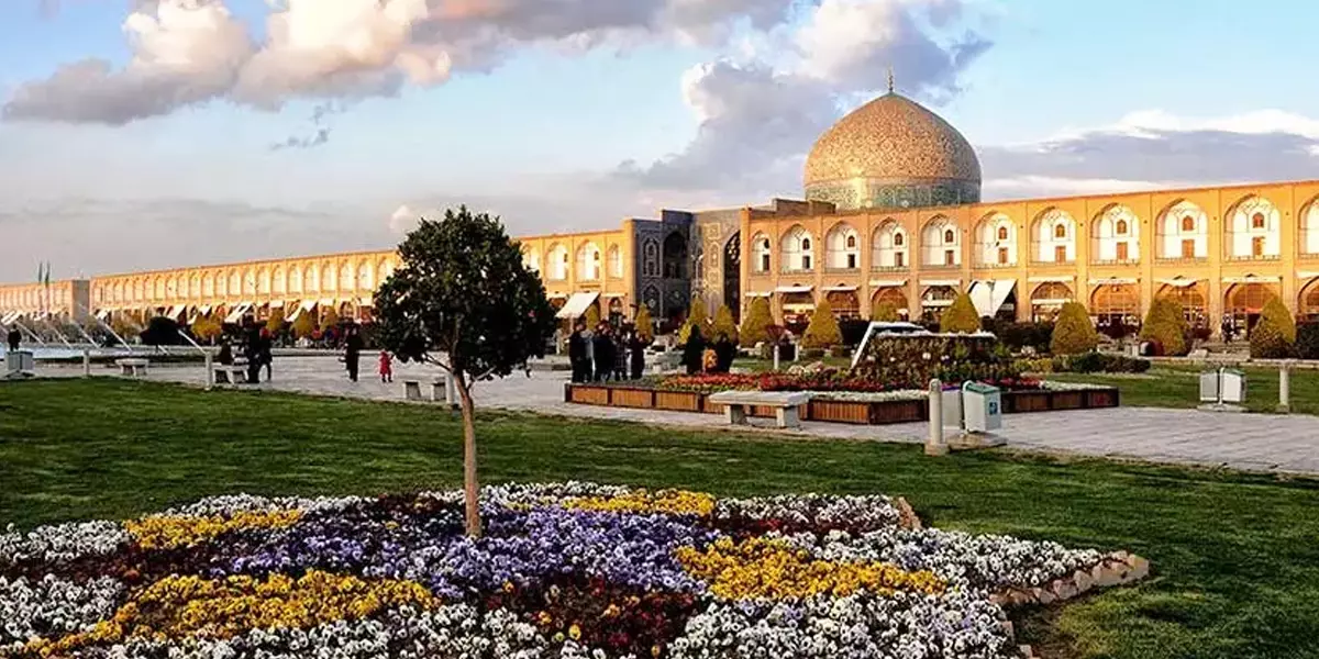 Naqsh-e Jahan Square