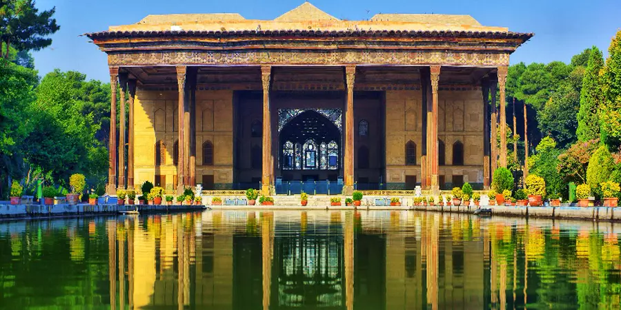 Symbolism of Chehel Sotoun